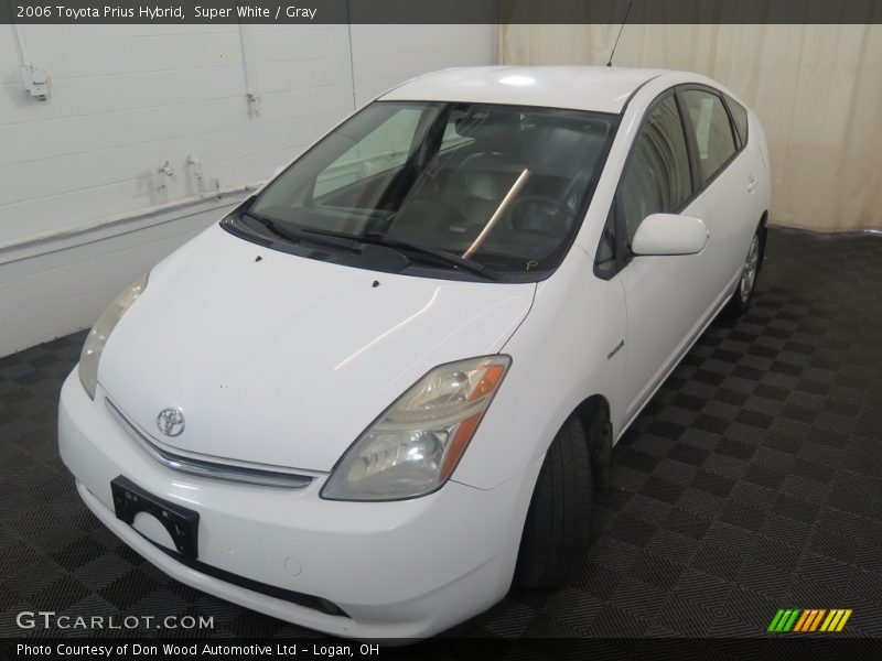 Super White / Gray 2006 Toyota Prius Hybrid