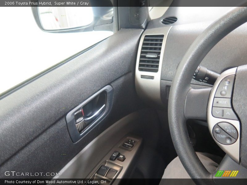 Super White / Gray 2006 Toyota Prius Hybrid