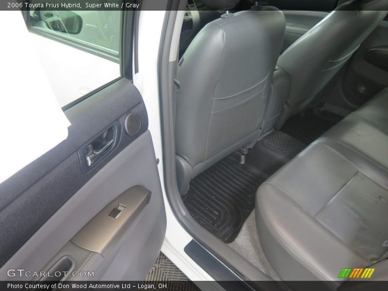 Super White / Gray 2006 Toyota Prius Hybrid