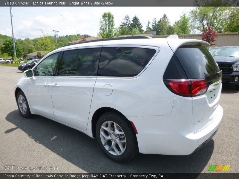 Bright White / Black/Alloy 2018 Chrysler Pacifica Touring Plus