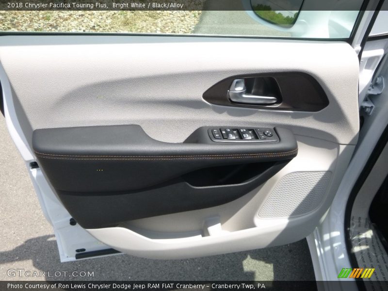 Bright White / Black/Alloy 2018 Chrysler Pacifica Touring Plus
