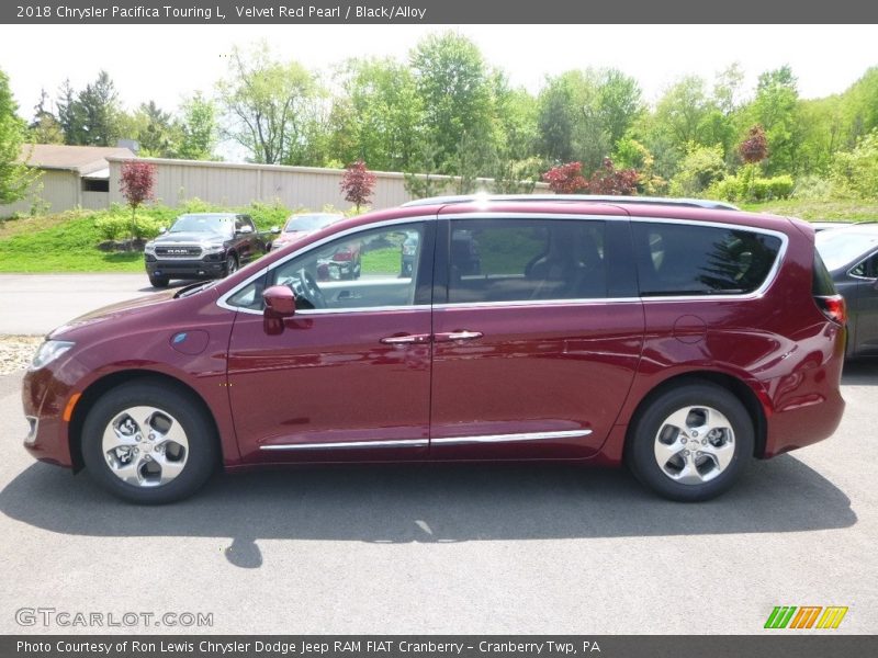 Velvet Red Pearl / Black/Alloy 2018 Chrysler Pacifica Touring L
