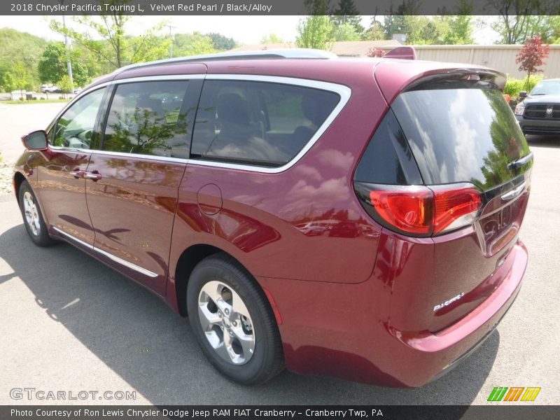 Velvet Red Pearl / Black/Alloy 2018 Chrysler Pacifica Touring L