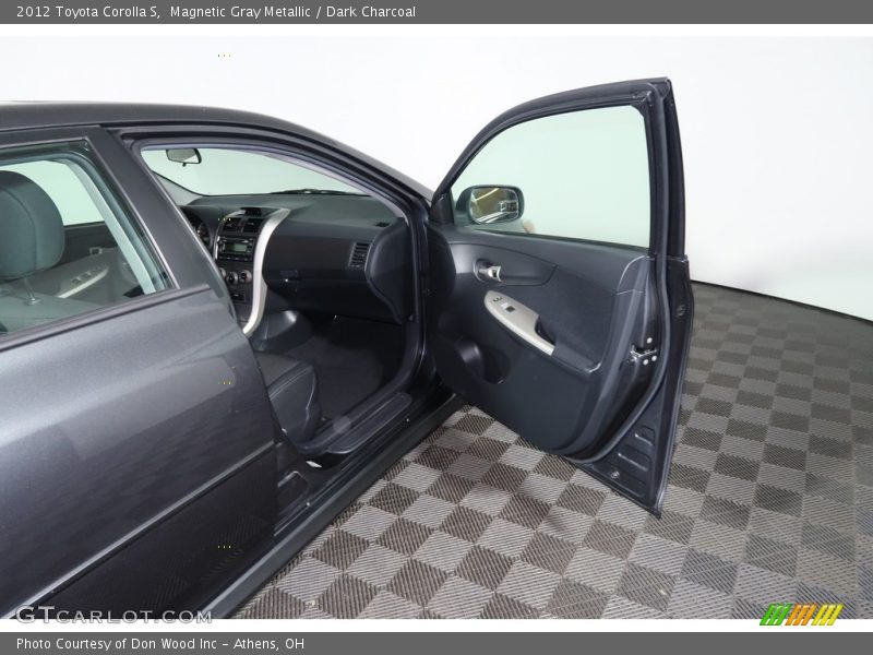 Magnetic Gray Metallic / Dark Charcoal 2012 Toyota Corolla S