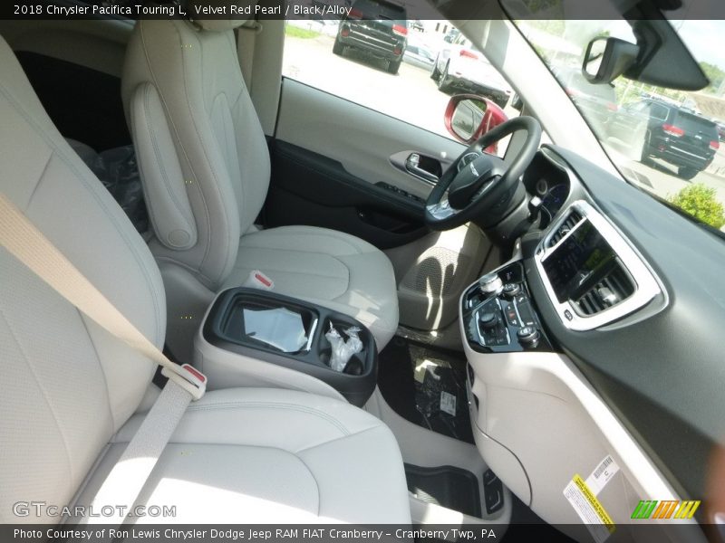 Velvet Red Pearl / Black/Alloy 2018 Chrysler Pacifica Touring L