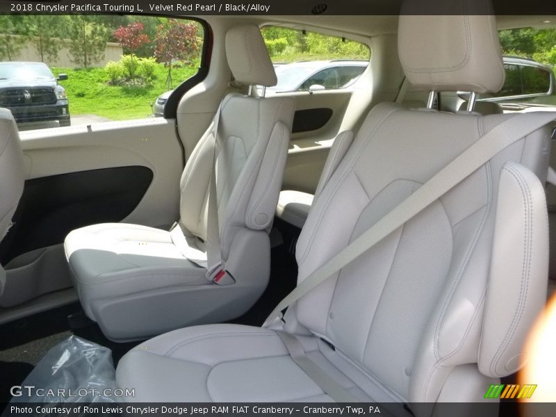 Velvet Red Pearl / Black/Alloy 2018 Chrysler Pacifica Touring L