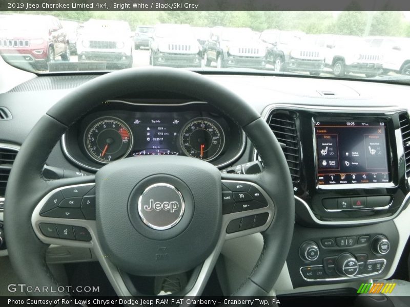 Bright White / Black/Ski Grey 2019 Jeep Cherokee Limited 4x4