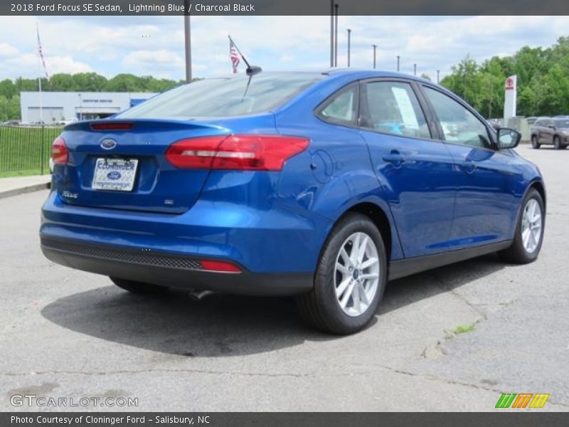 Lightning Blue / Charcoal Black 2018 Ford Focus SE Sedan
