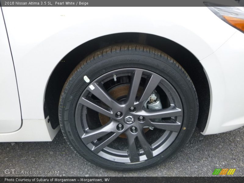 Pearl White / Beige 2018 Nissan Altima 3.5 SL