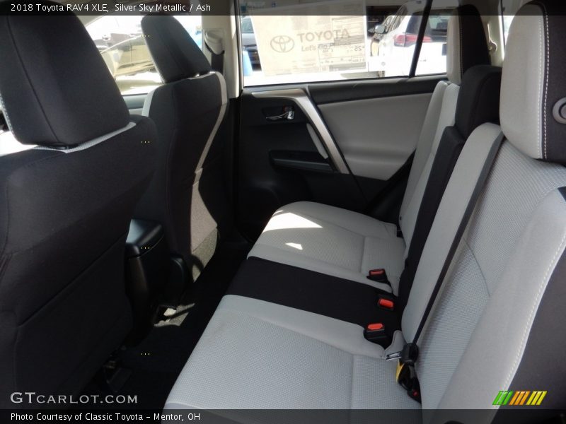 Silver Sky Metallic / Ash 2018 Toyota RAV4 XLE