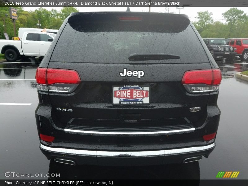 Diamond Black Crystal Pearl / Dark Sienna Brown/Black 2018 Jeep Grand Cherokee Summit 4x4