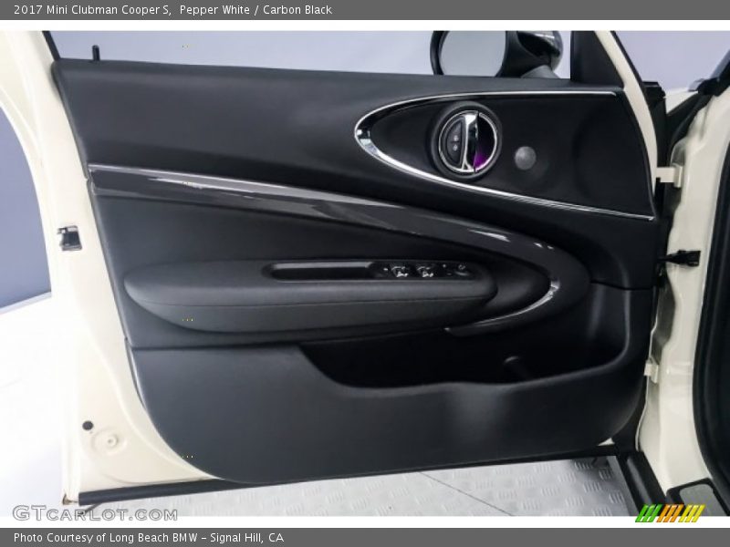 Pepper White / Carbon Black 2017 Mini Clubman Cooper S