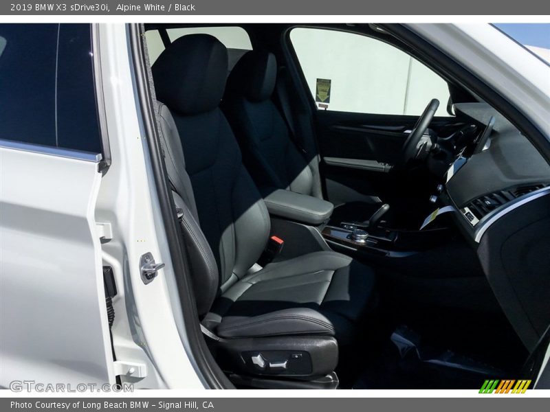Alpine White / Black 2019 BMW X3 sDrive30i