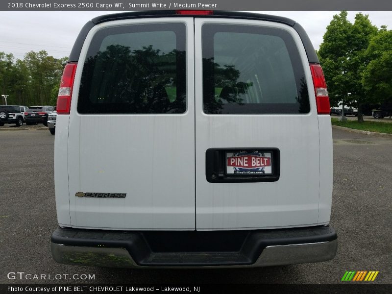 Summit White / Medium Pewter 2018 Chevrolet Express 2500 Cargo WT