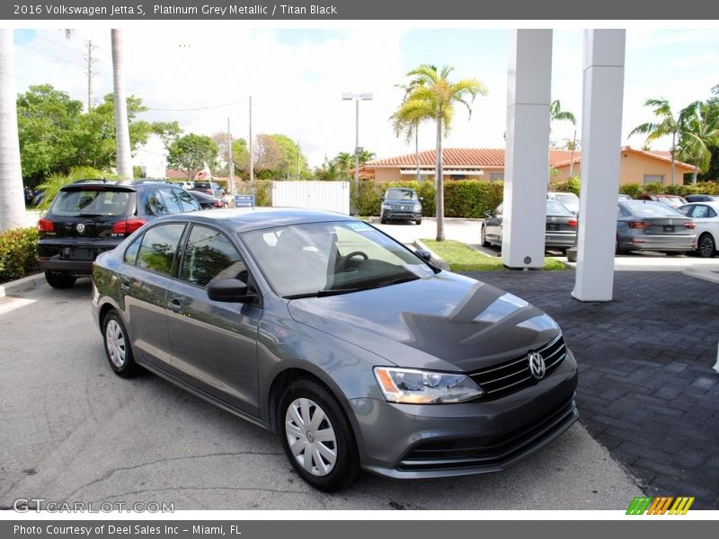 Platinum Grey Metallic / Titan Black 2016 Volkswagen Jetta S