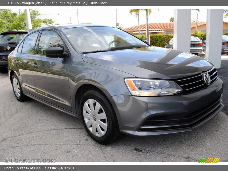 Platinum Grey Metallic / Titan Black 2016 Volkswagen Jetta S