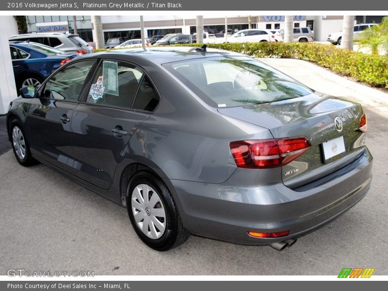 Platinum Grey Metallic / Titan Black 2016 Volkswagen Jetta S