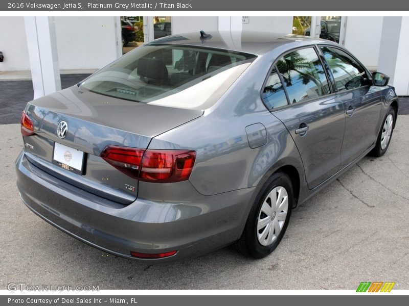 Platinum Grey Metallic / Titan Black 2016 Volkswagen Jetta S