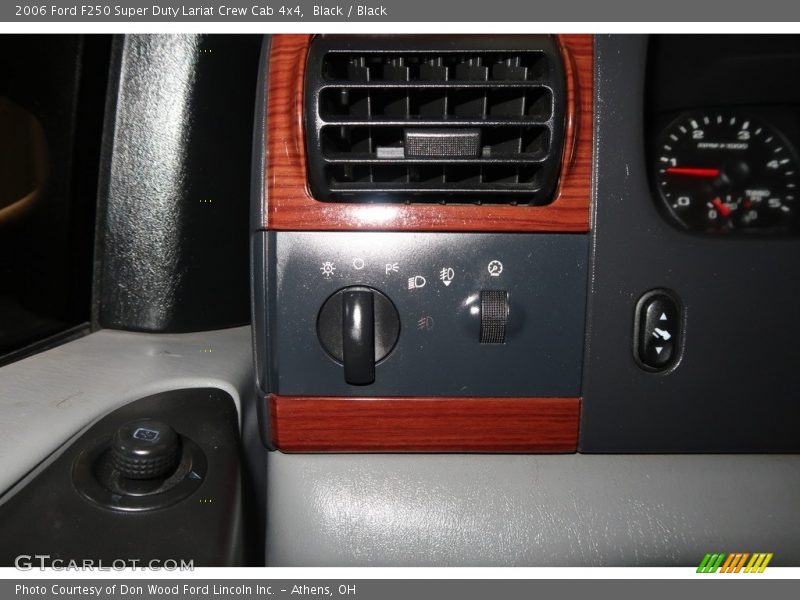 Black / Black 2006 Ford F250 Super Duty Lariat Crew Cab 4x4