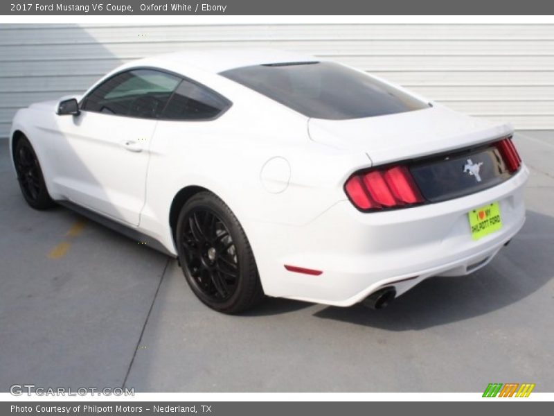 Oxford White / Ebony 2017 Ford Mustang V6 Coupe
