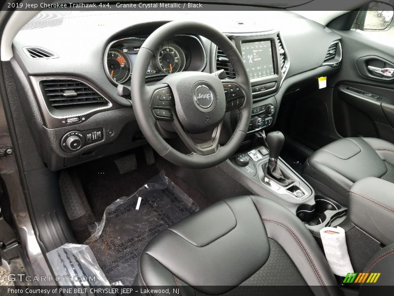 Granite Crystal Metallic / Black 2019 Jeep Cherokee Trailhawk 4x4