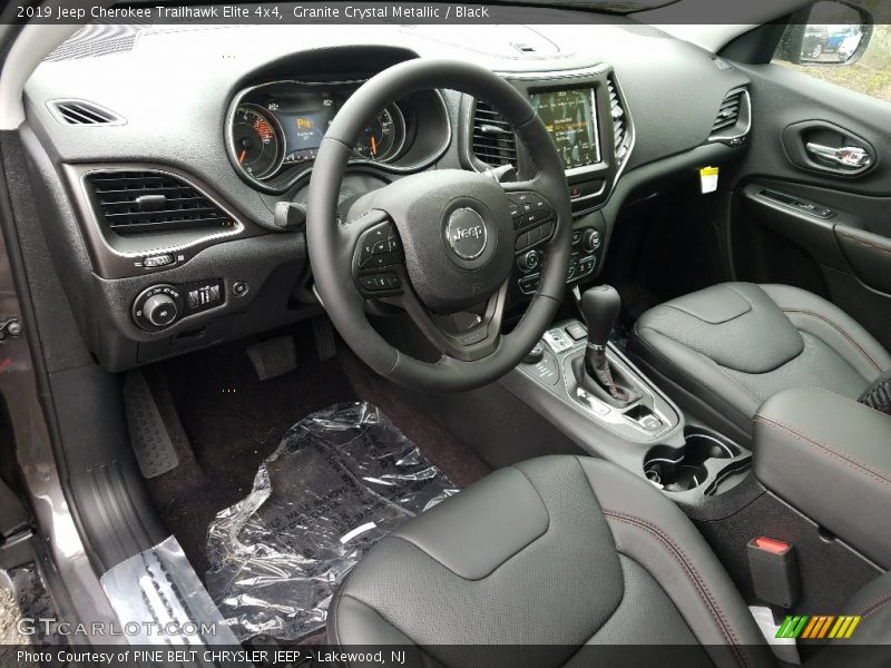 Granite Crystal Metallic / Black 2019 Jeep Cherokee Trailhawk Elite 4x4
