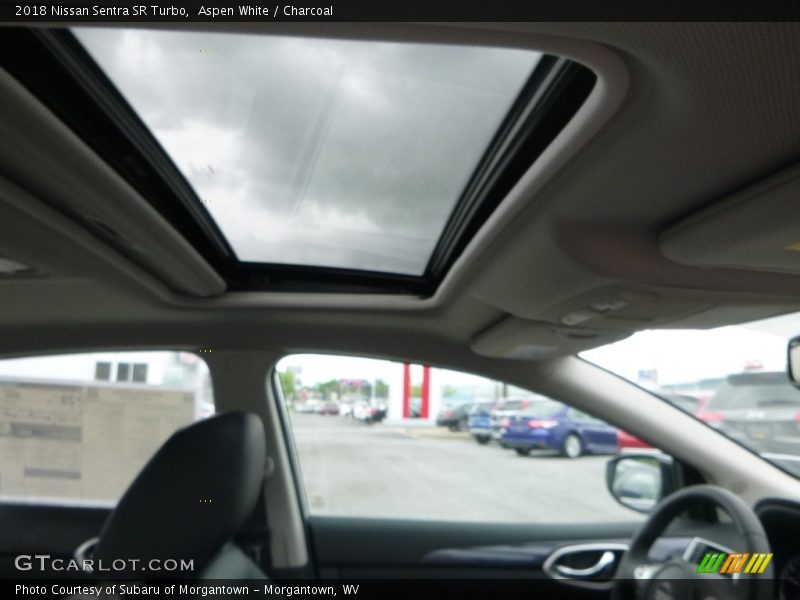 Aspen White / Charcoal 2018 Nissan Sentra SR Turbo