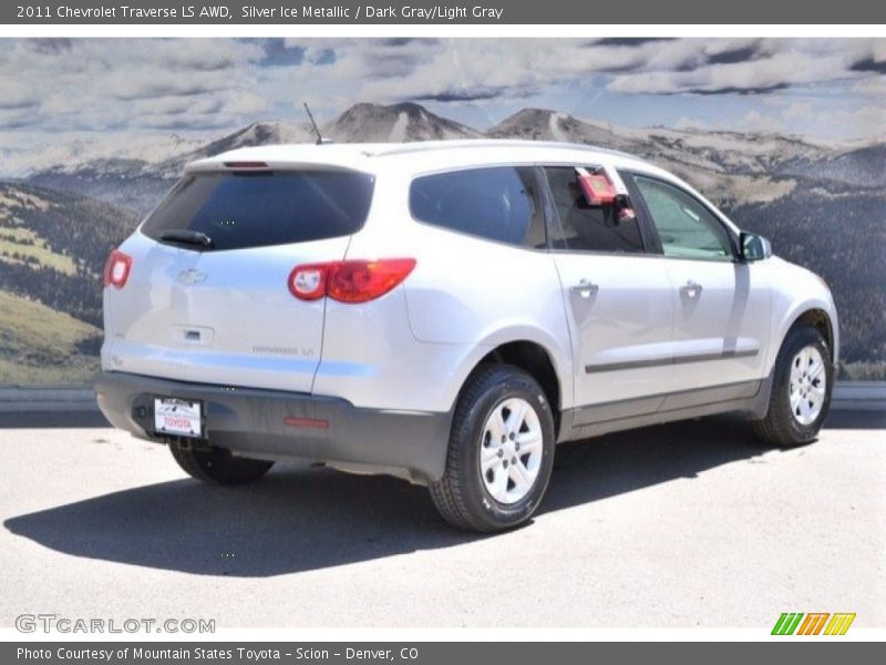 Silver Ice Metallic / Dark Gray/Light Gray 2011 Chevrolet Traverse LS AWD
