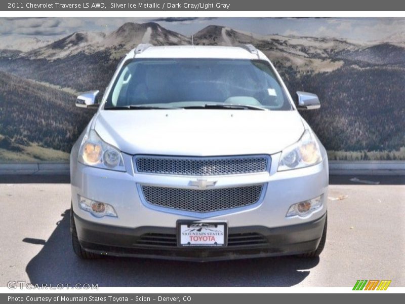 Silver Ice Metallic / Dark Gray/Light Gray 2011 Chevrolet Traverse LS AWD