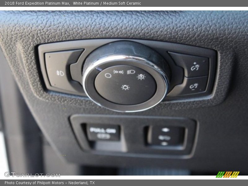 White Platinum / Medium Soft Ceramic 2018 Ford Expedition Platinum Max