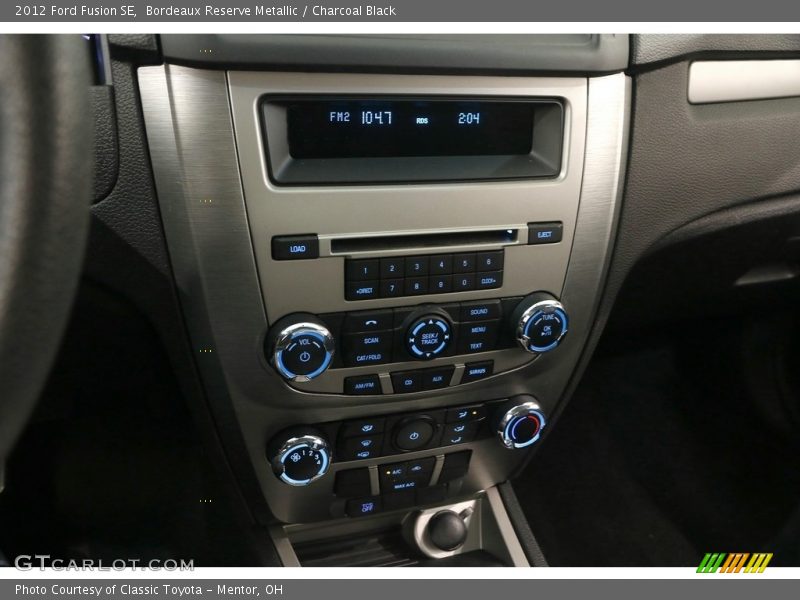 Bordeaux Reserve Metallic / Charcoal Black 2012 Ford Fusion SE