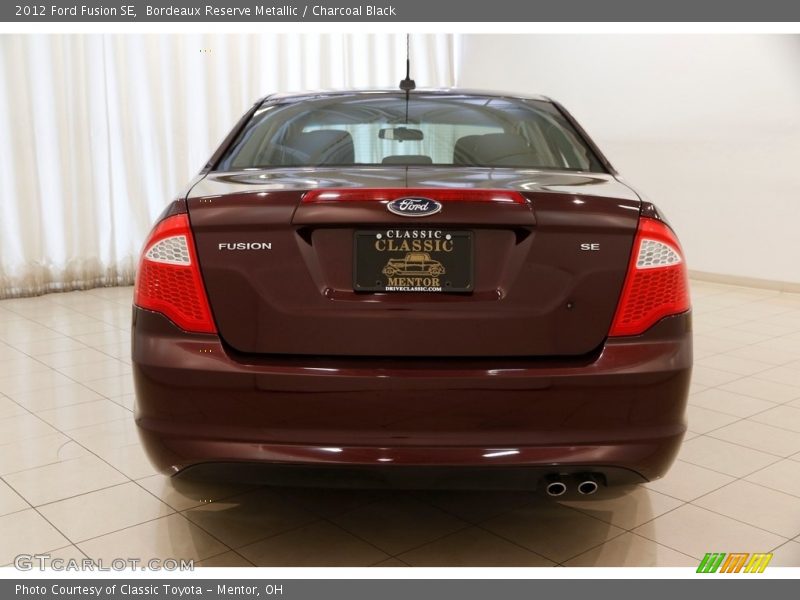 Bordeaux Reserve Metallic / Charcoal Black 2012 Ford Fusion SE