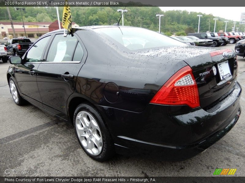 Tuxedo Black Metallic / Charcoal Black 2010 Ford Fusion SE V6