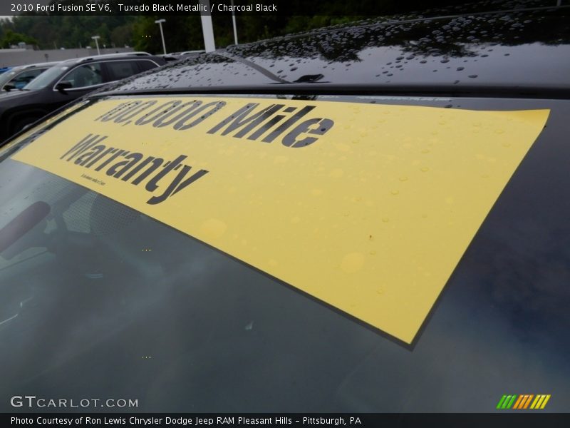 Tuxedo Black Metallic / Charcoal Black 2010 Ford Fusion SE V6