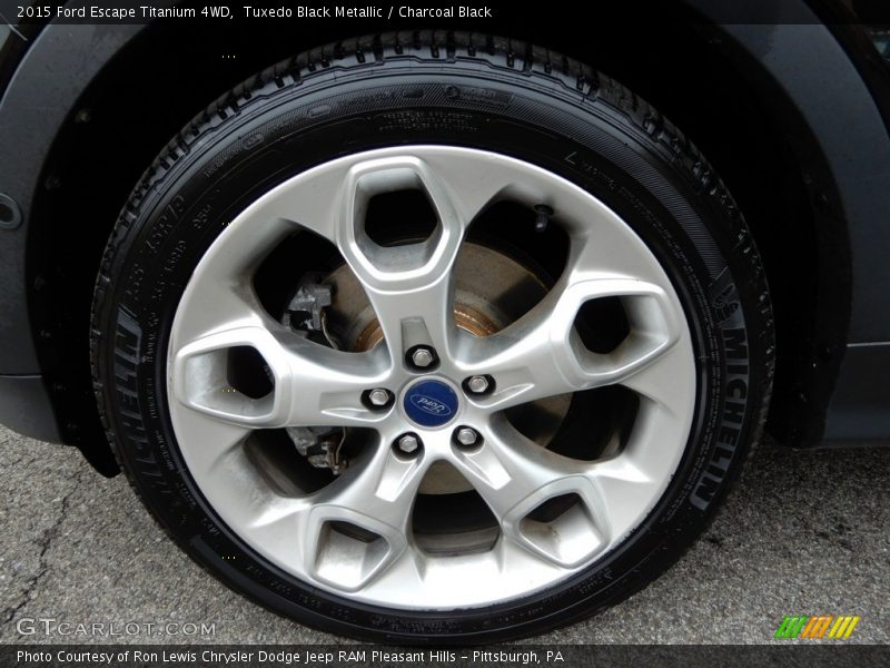 Tuxedo Black Metallic / Charcoal Black 2015 Ford Escape Titanium 4WD