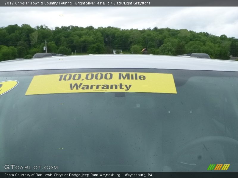 Bright Silver Metallic / Black/Light Graystone 2012 Chrysler Town & Country Touring