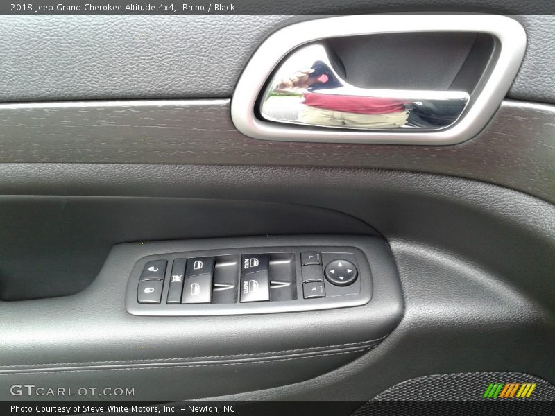 Rhino / Black 2018 Jeep Grand Cherokee Altitude 4x4