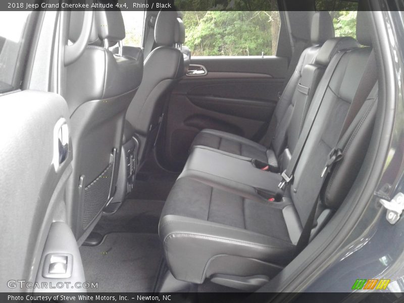 Rhino / Black 2018 Jeep Grand Cherokee Altitude 4x4