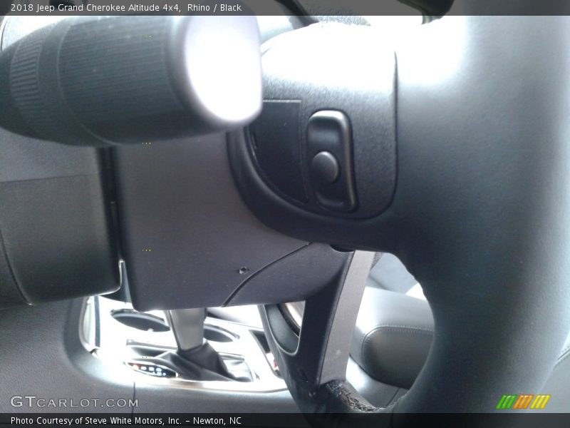 Rhino / Black 2018 Jeep Grand Cherokee Altitude 4x4