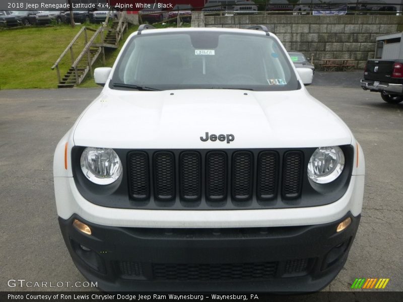 Alpine White / Black 2018 Jeep Renegade Latitude 4x4