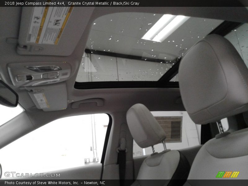 Granite Crystal Metallic / Black/Ski Gray 2018 Jeep Compass Limited 4x4