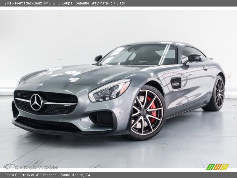 Front 3/4 View of 2016 AMG GT S Coupe