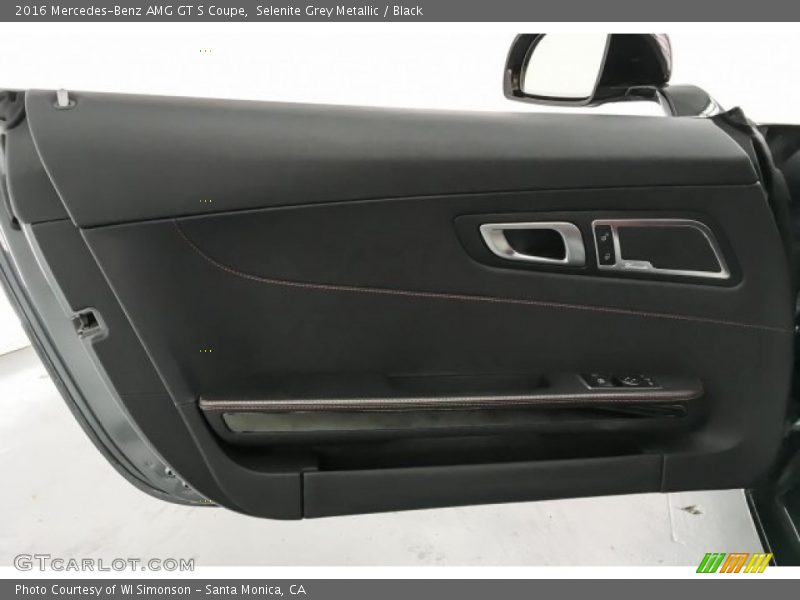 Door Panel of 2016 AMG GT S Coupe