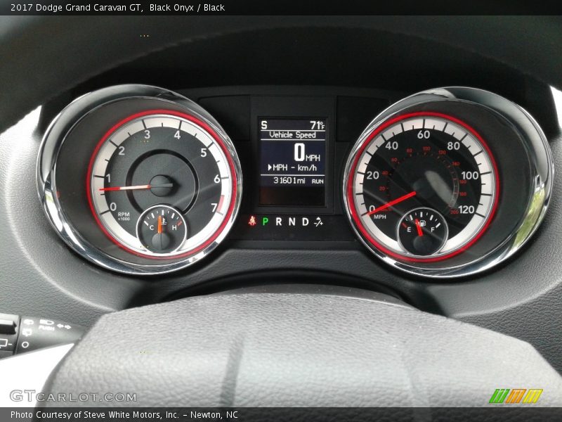 Black Onyx / Black 2017 Dodge Grand Caravan GT