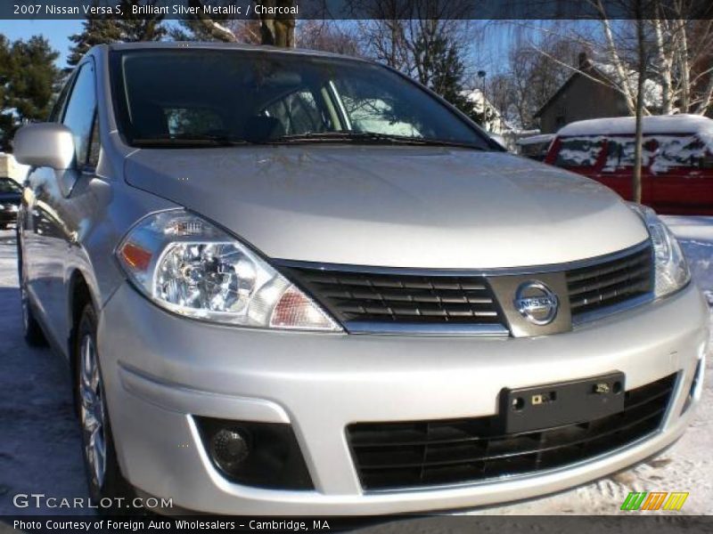 Brilliant Silver Metallic / Charcoal 2007 Nissan Versa S