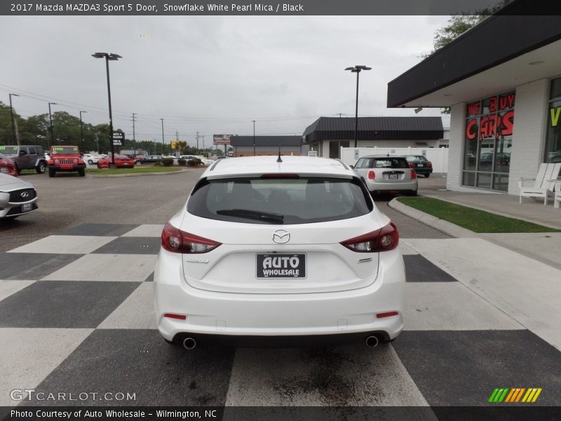 Snowflake White Pearl Mica / Black 2017 Mazda MAZDA3 Sport 5 Door