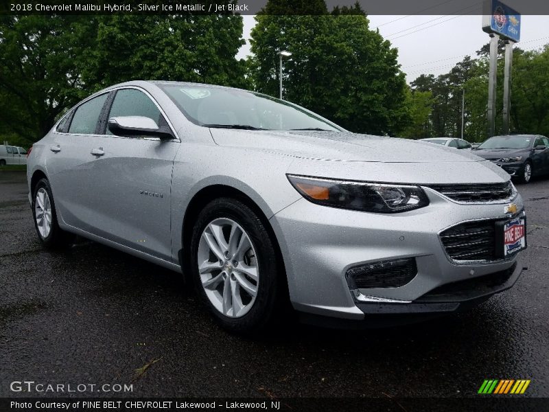 Front 3/4 View of 2018 Malibu Hybrid