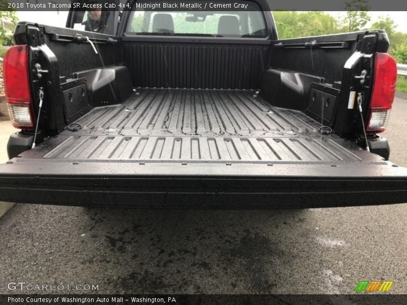 Midnight Black Metallic / Cement Gray 2018 Toyota Tacoma SR Access Cab 4x4