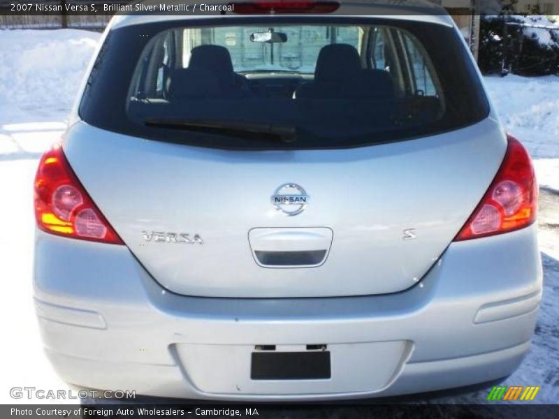 Brilliant Silver Metallic / Charcoal 2007 Nissan Versa S