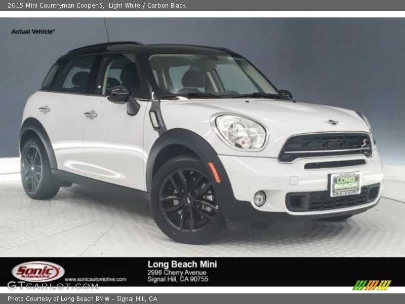 Light White / Carbon Black 2015 Mini Countryman Cooper S